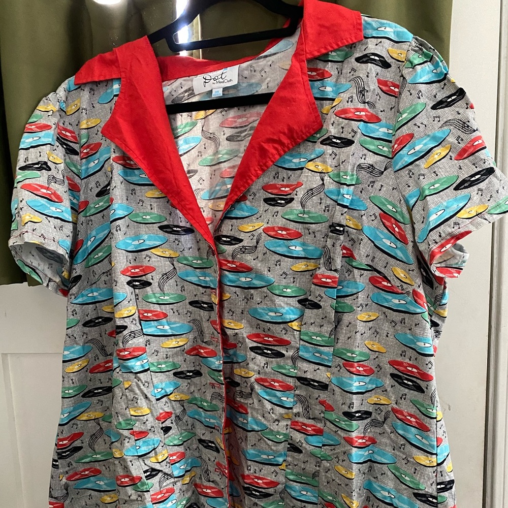 Retro Rock n’ Roll record top ModCloth plus size